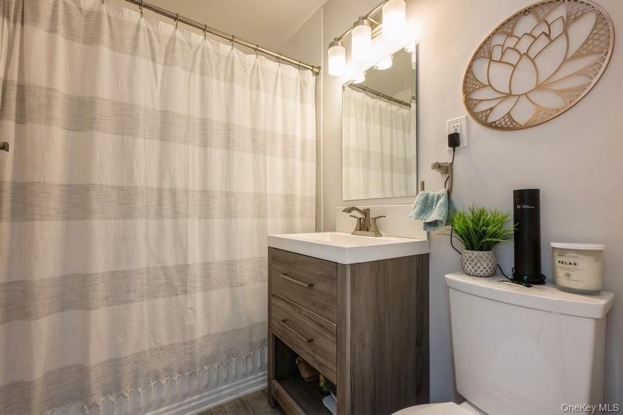 #14 photo, 54-40 Little Neck Parkway, Little Neck , NY 11362