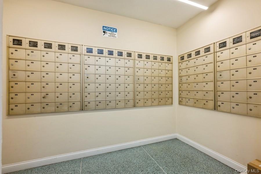 #20 photo, 54-40 Little Neck Parkway, Little Neck , NY 11362