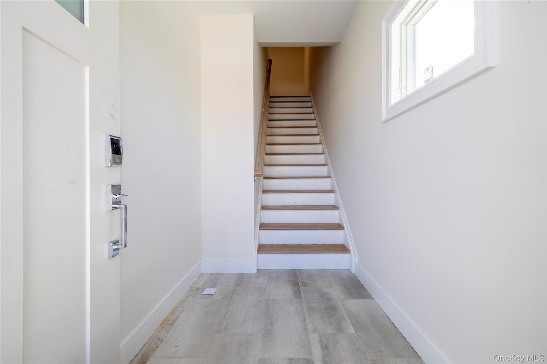 #3 photo, 8 1st Street, Lynbrook , NY 11563