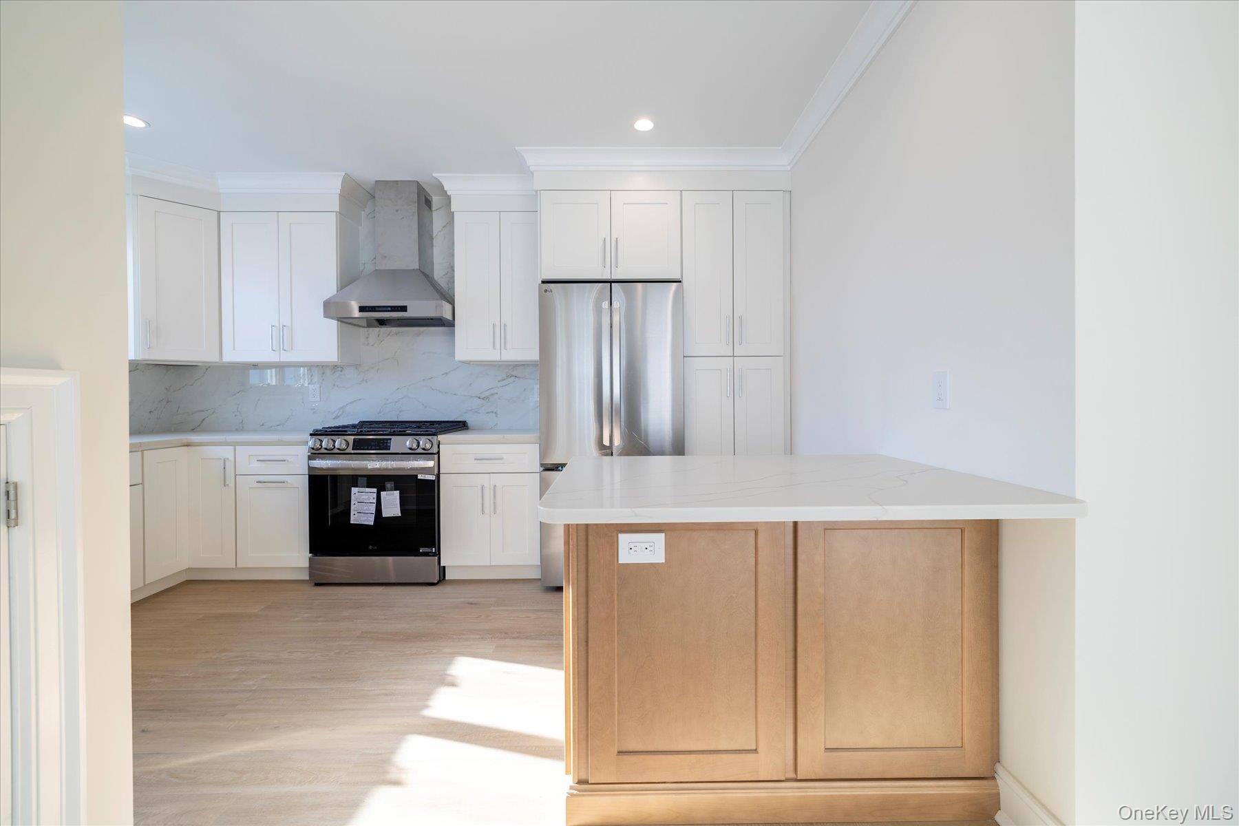 #7 photo, 8 1st Street, Lynbrook , NY 11563