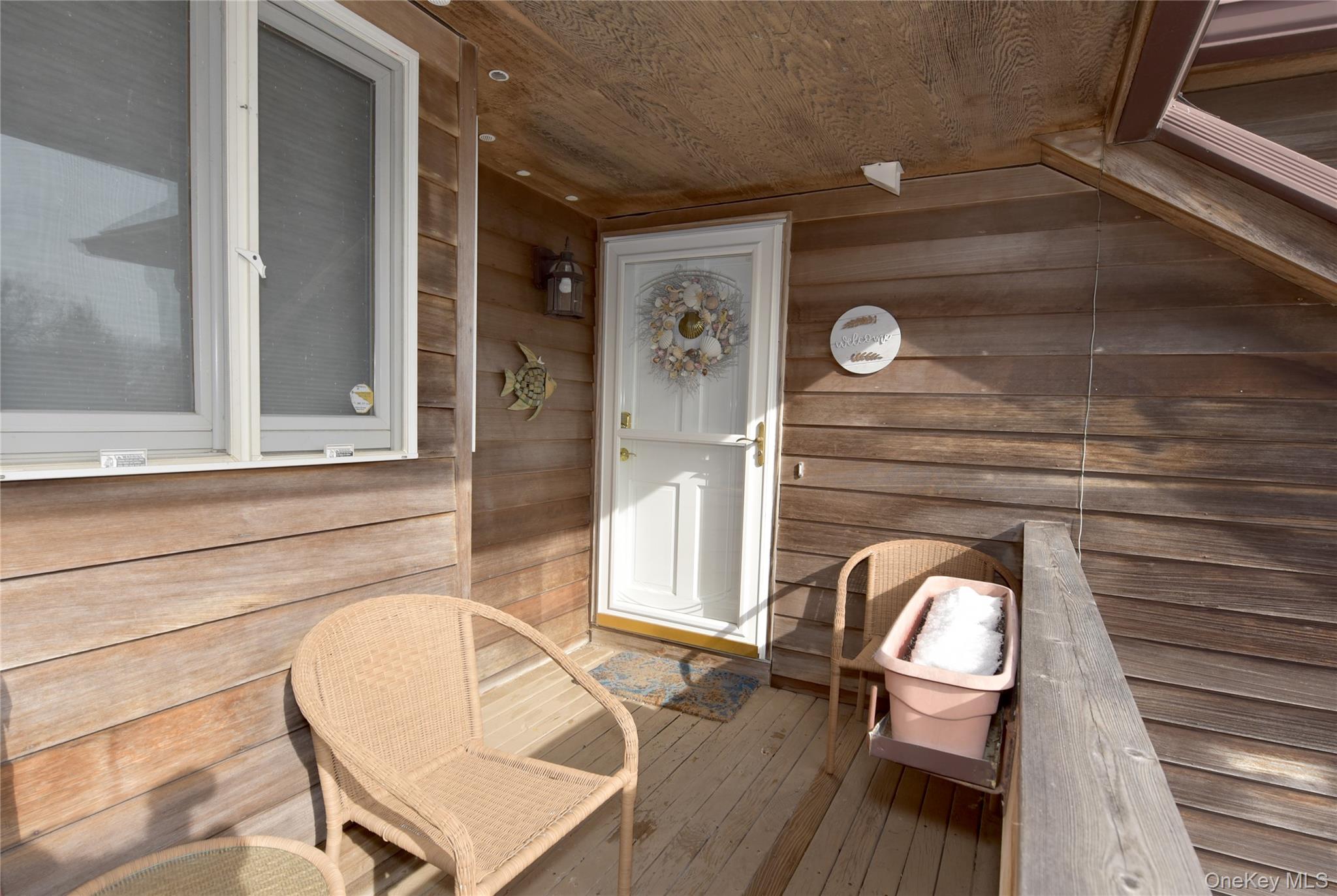 #2 photo, 609 Fox Hill Drive, सफ़ोक काउंटी Baiting Hollow , NY 11933