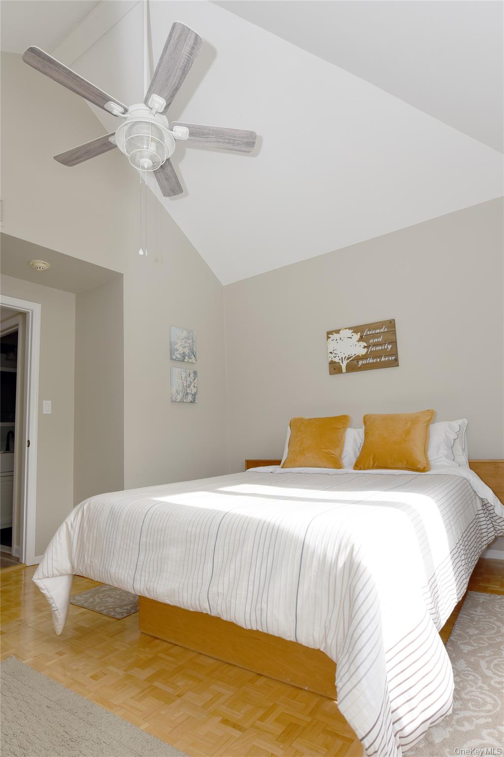 #5 photo, 609 Fox Hill Drive, सफ़ोक काउंटी Baiting Hollow , NY 11933