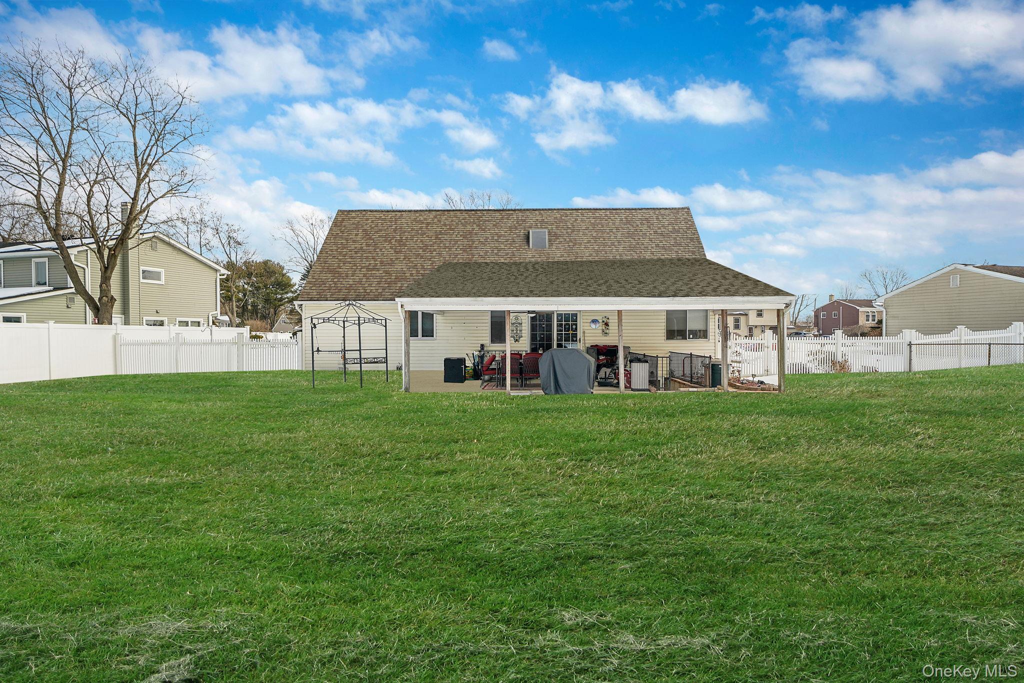 #11 photo, 158 Spiral Road, Holtsville , NY 11742