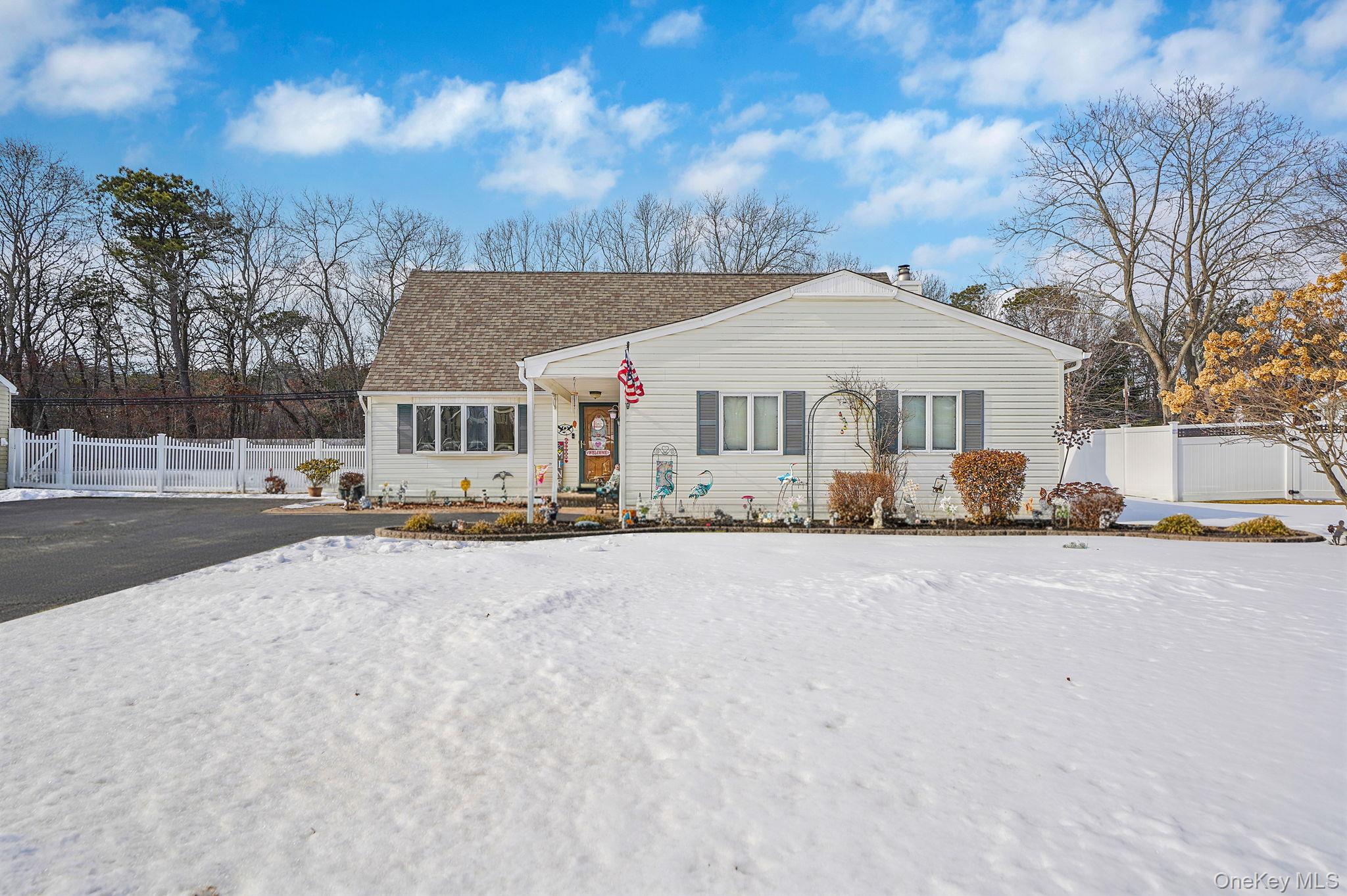 #6 photo, 158 Spiral Road, Holtsville , NY 11742