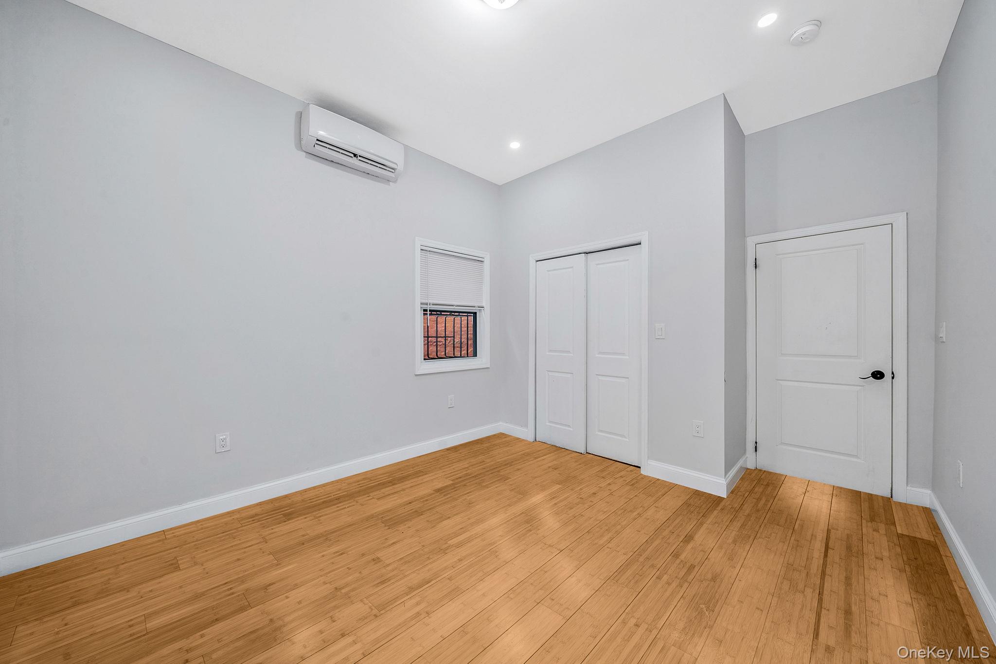 #15 photo, 127-18 89th Avenue, Richmond Hill , NY 11418