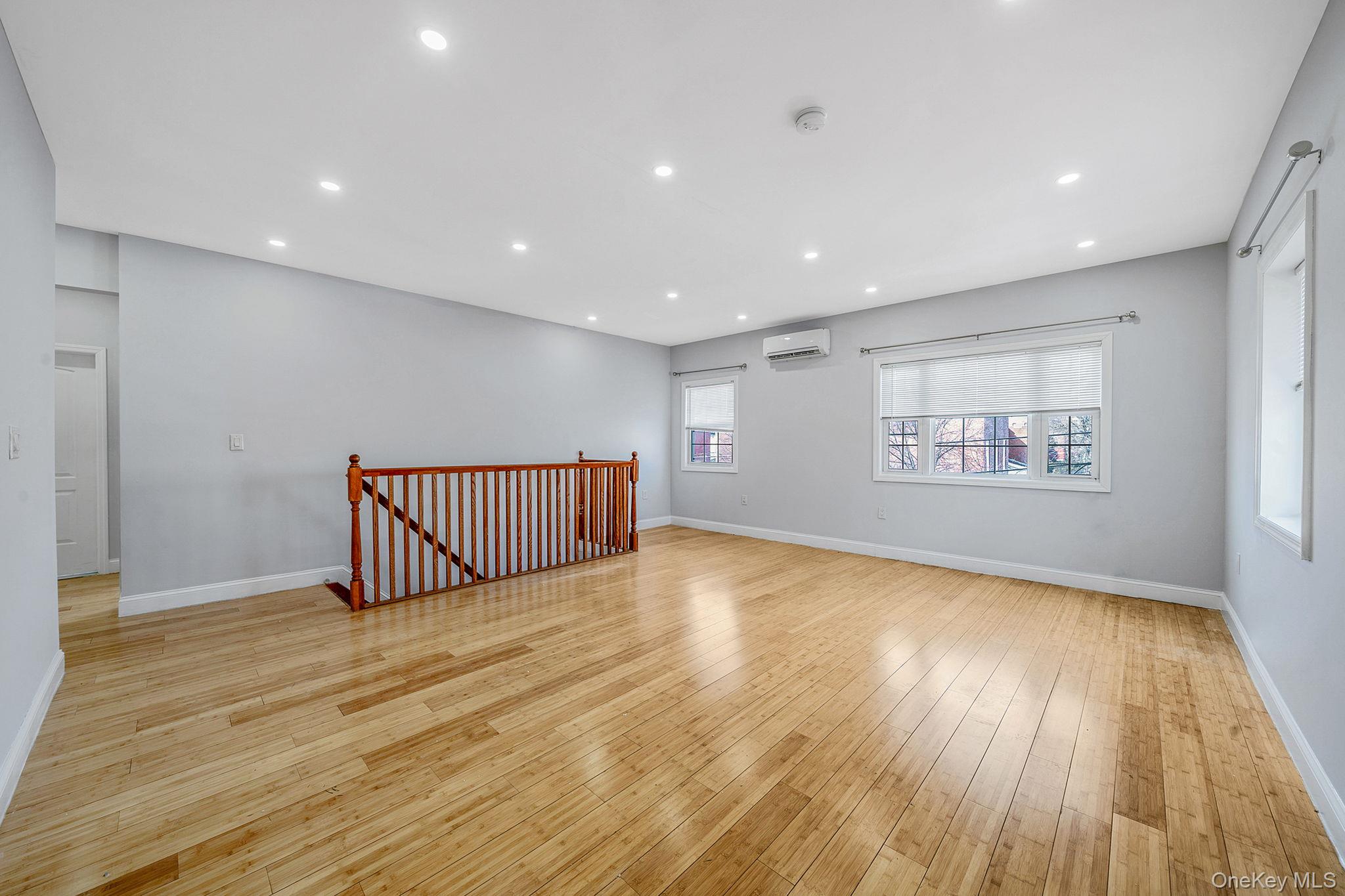 #20 photo, 127-18 89th Avenue, Richmond Hill , NY 11418