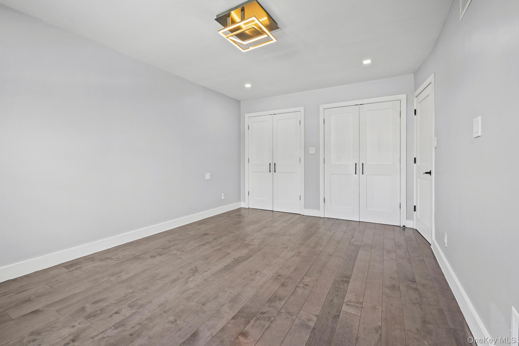 #20 photo, 63-05A Douglaston Parkway, Little Neck , NY 11362