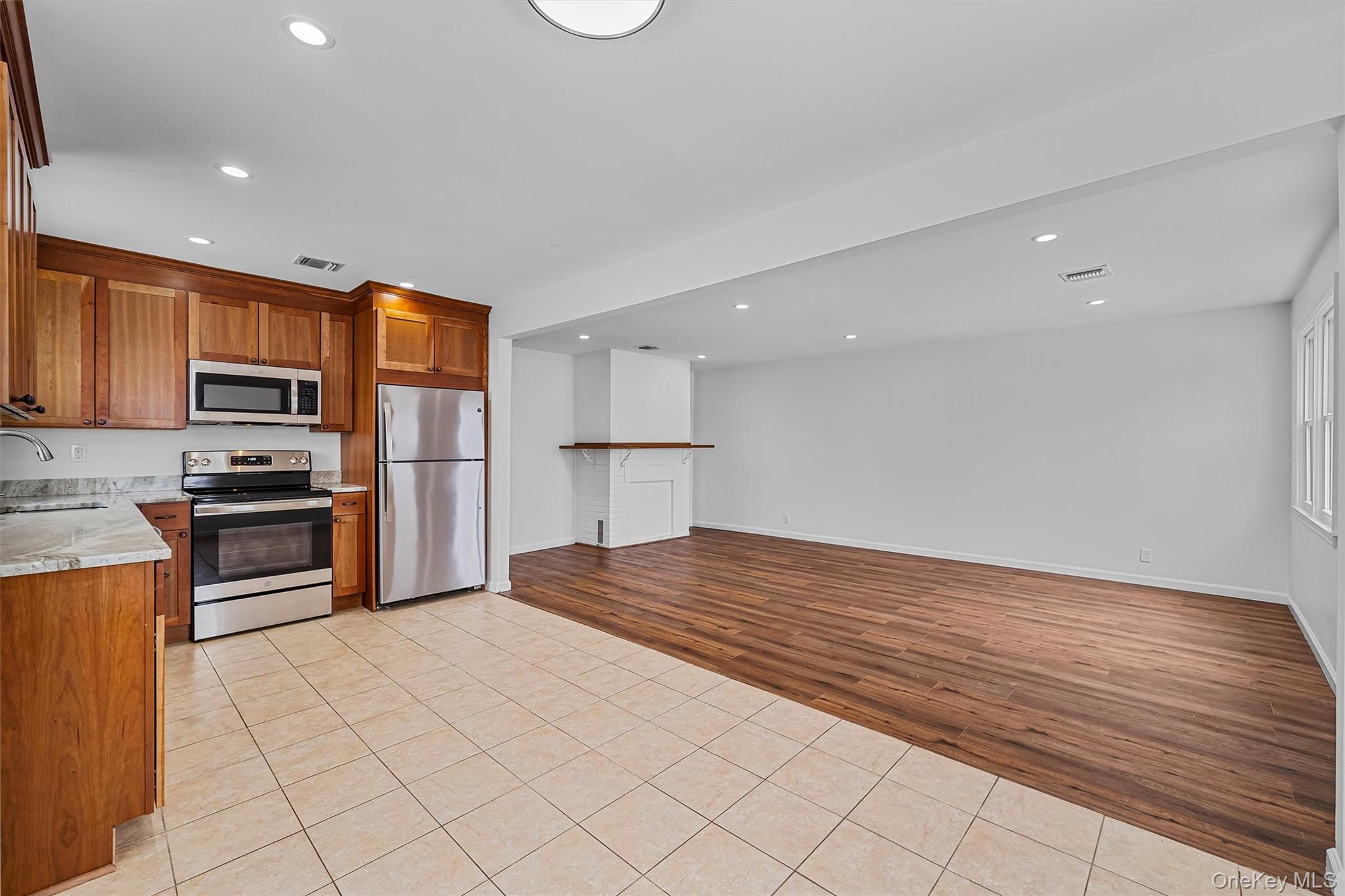 #7 photo, 917 Parkway Place, Yorktown Heights , NY 10598