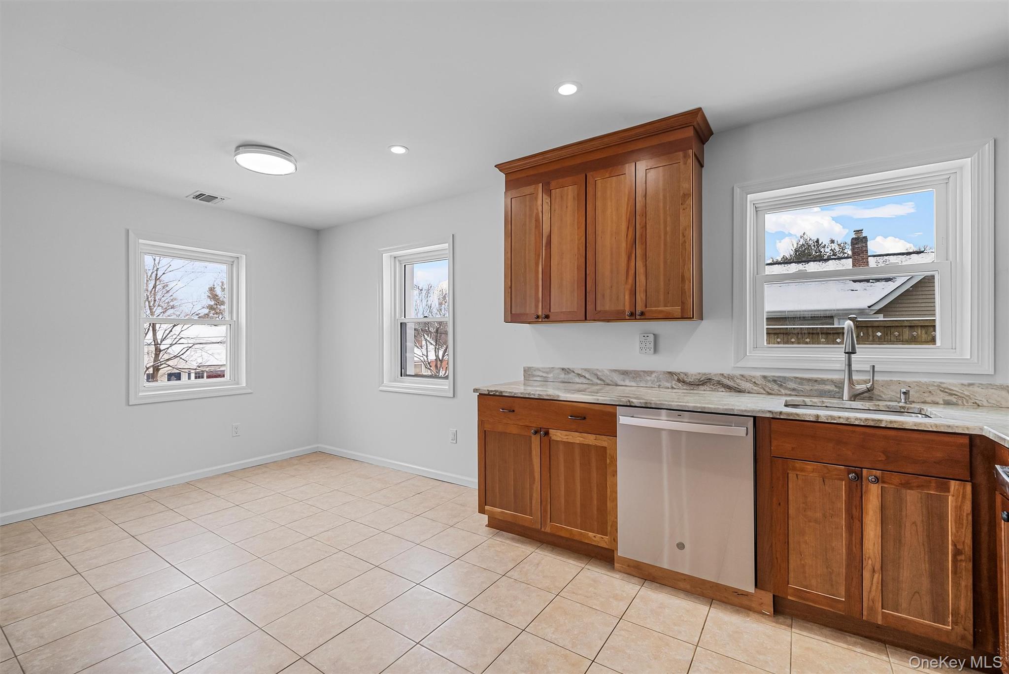 #9 photo, 917 Parkway Place, Yorktown Heights , NY 10598