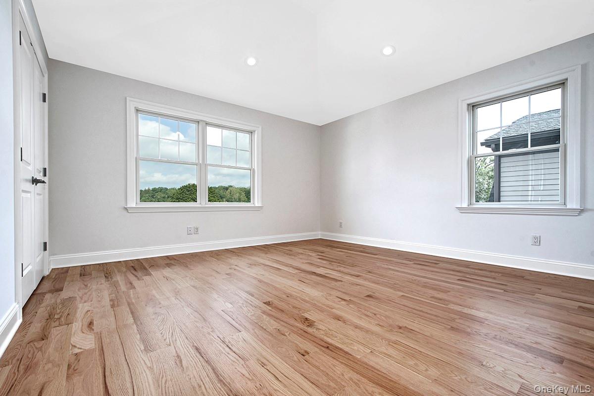 #11 photo, 113 Gainsborg Avenue, West Harrison , NY 10604