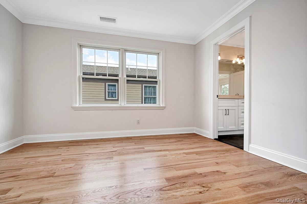 #14 photo, 113 Gainsborg Avenue, West Harrison , NY 10604