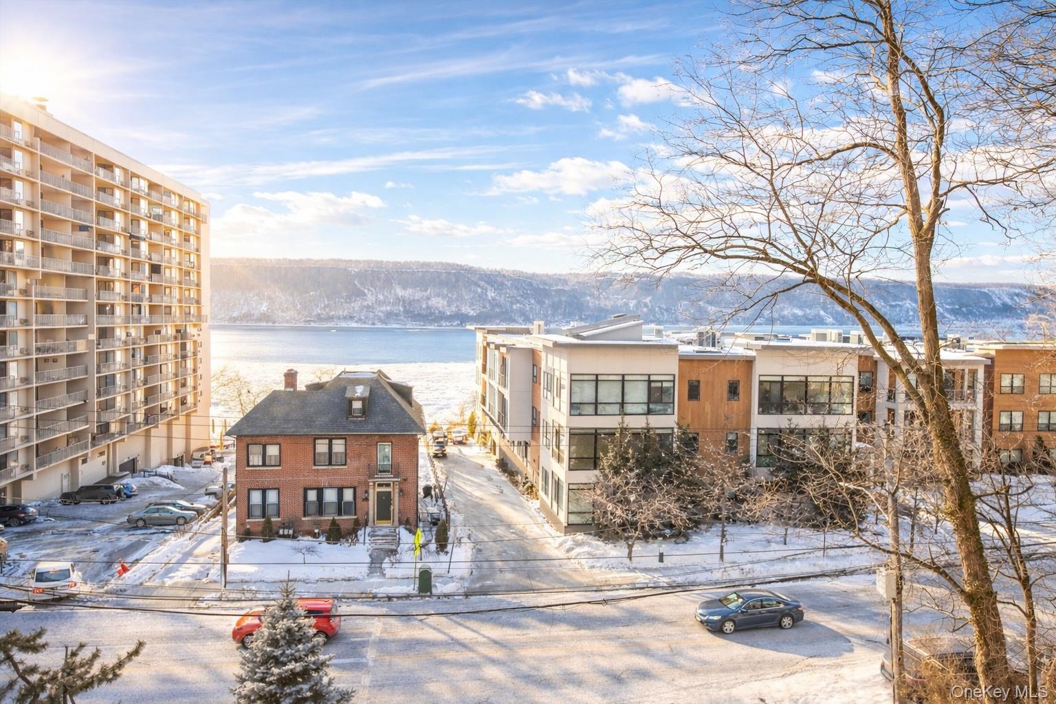 #7 photo, 1120 Warburton Avenue, Yonkers , NY 10701