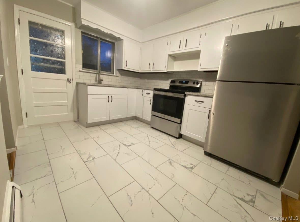 #3 photo, 191 N Hickory Street, Massapequa , NY 11758