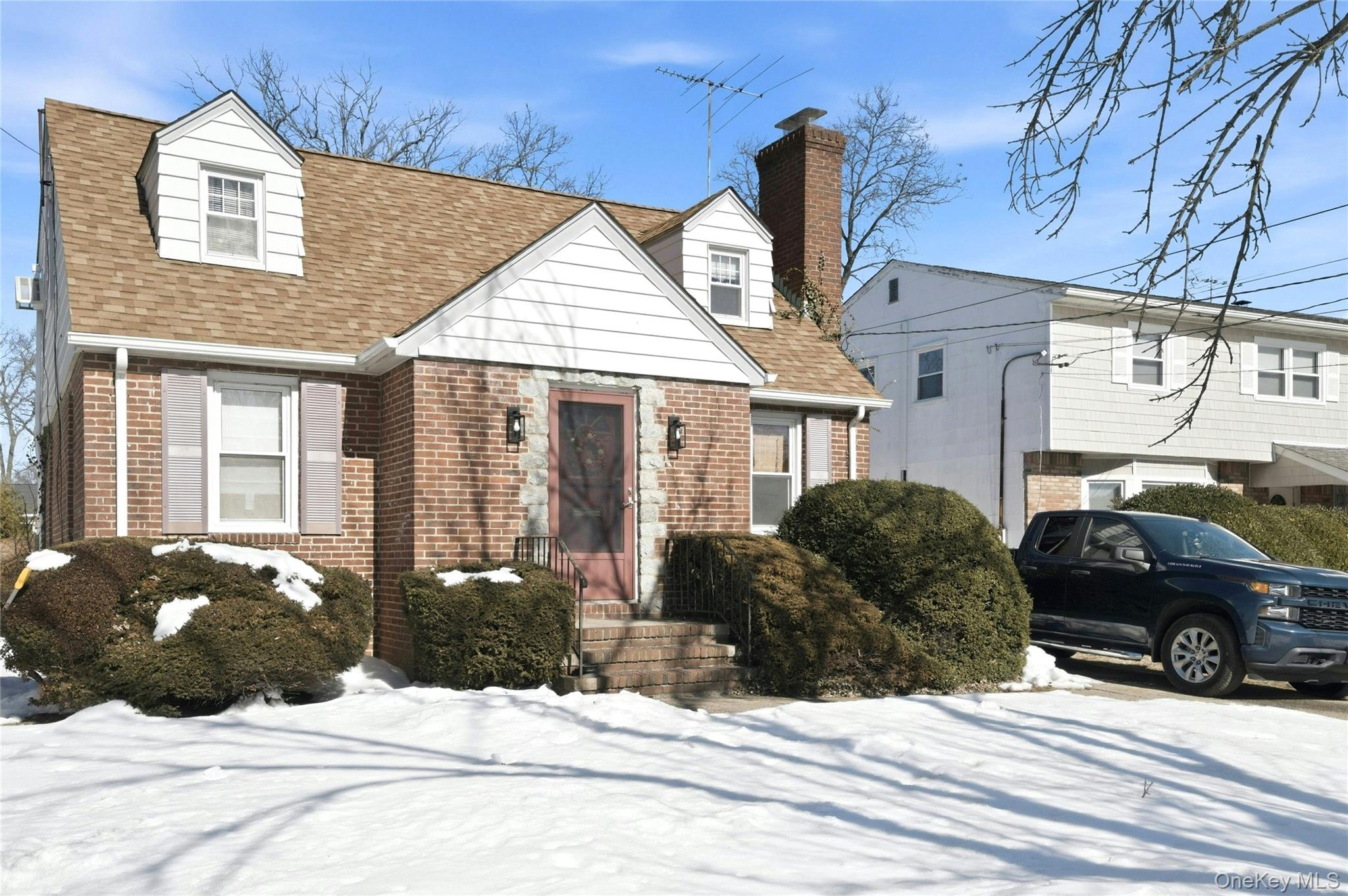 #4 photo, 197 Foxhurst Road, Oceanside , NY 11572