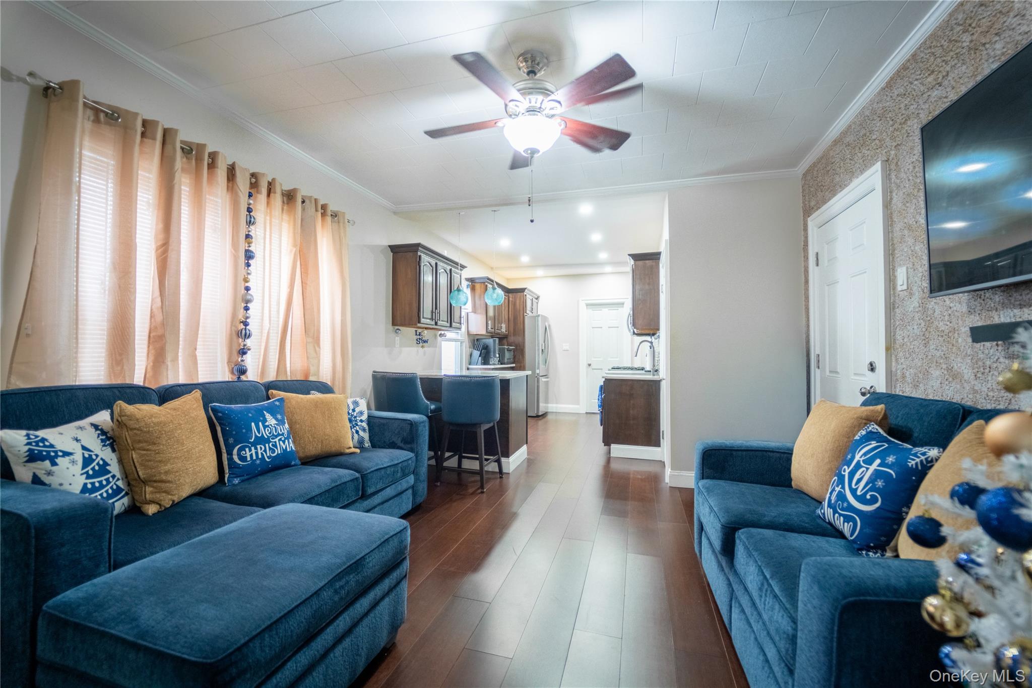 #4 photo, 7505 60th Place, Glendale , NY 11385