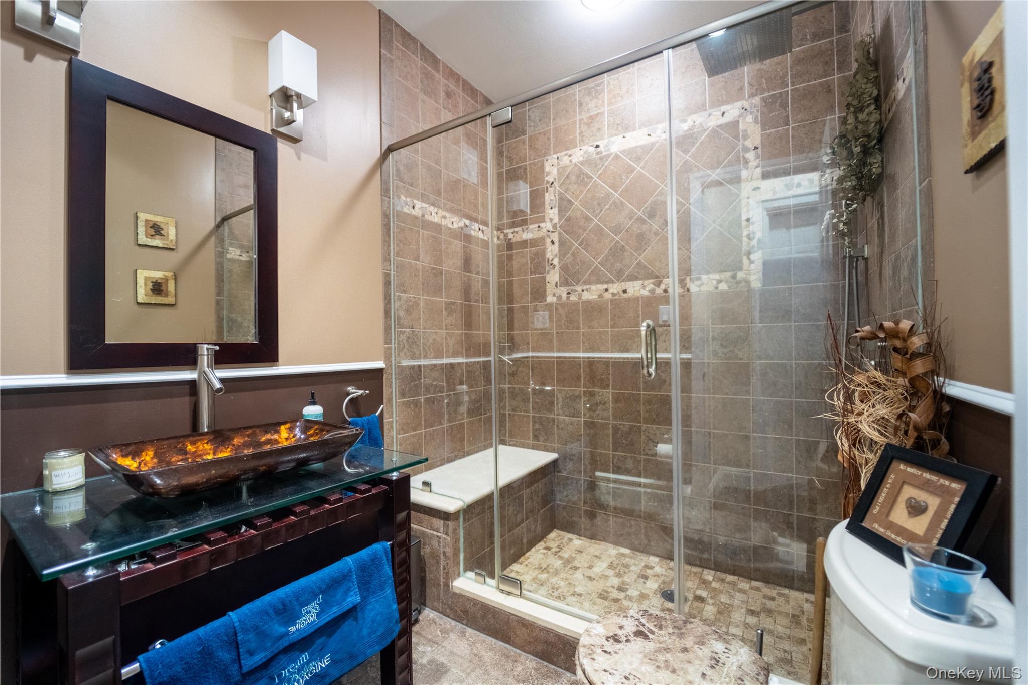 #6 photo, 7505 60th Place, Glendale , NY 11385