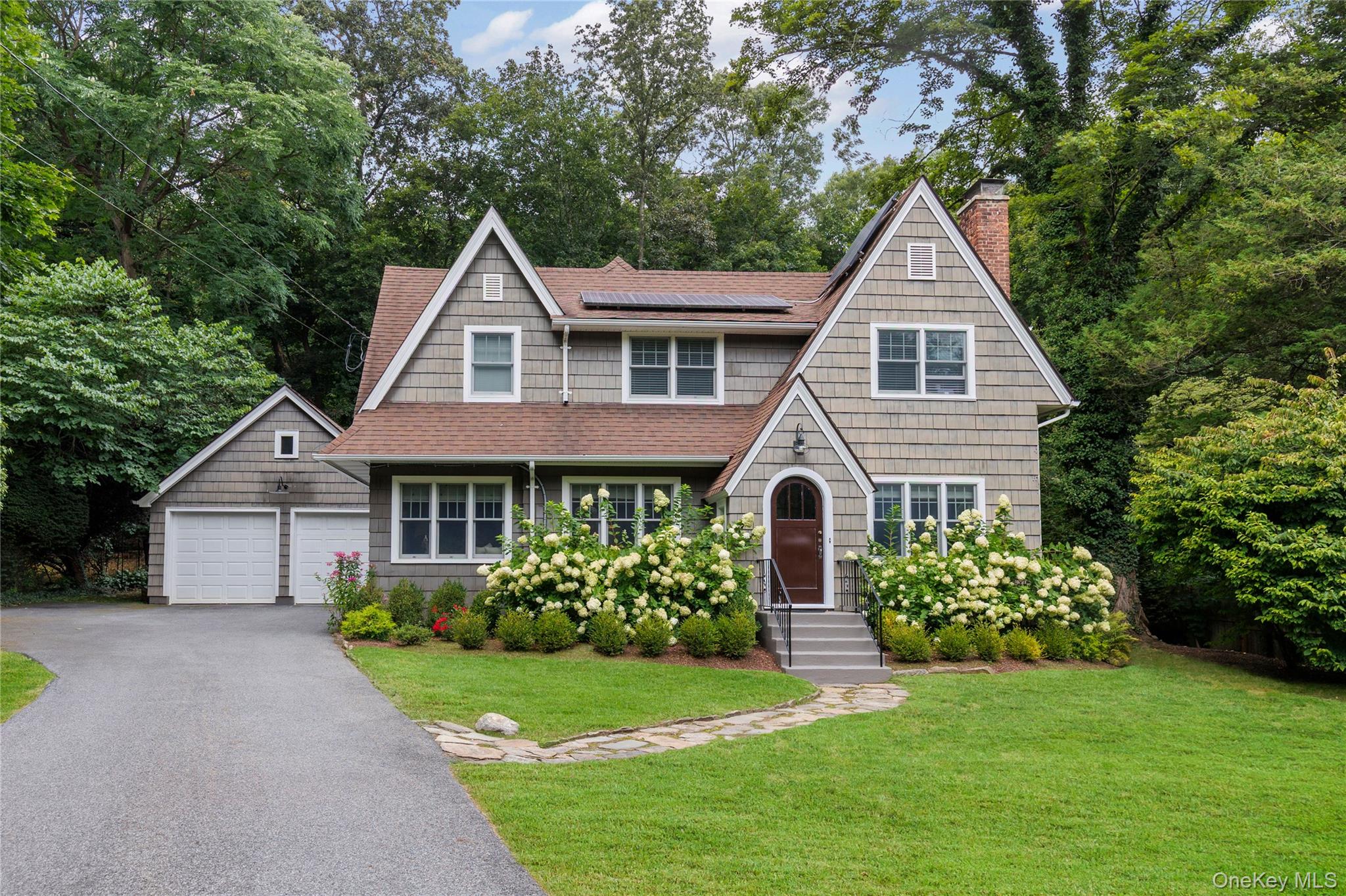 #1 photo, 40 Smith Street, Chappaqua , NY 10514