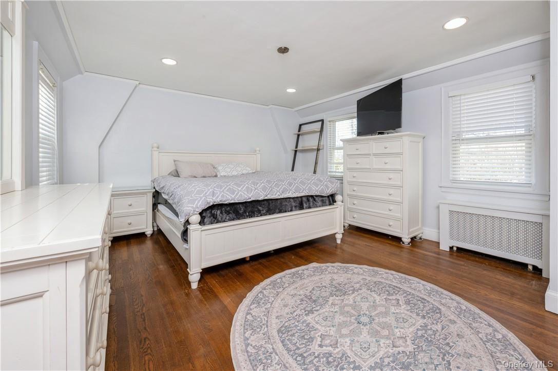 #17 photo, 353 Old Mamaroneck Road, White Plains , NY 10605