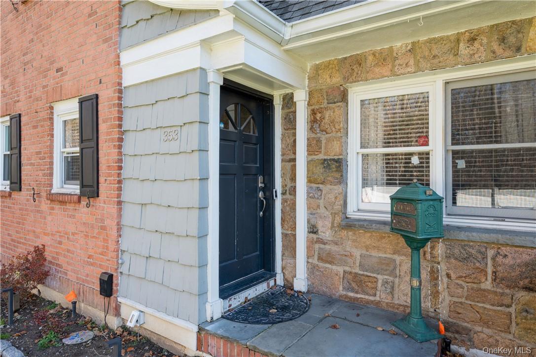 #2 photo, 353 Old Mamaroneck Road, White Plains , NY 10605