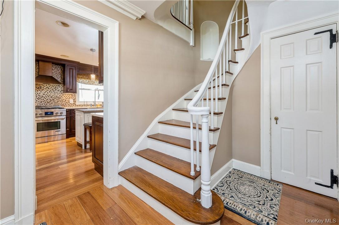 #3 photo, 353 Old Mamaroneck Road, White Plains , NY 10605