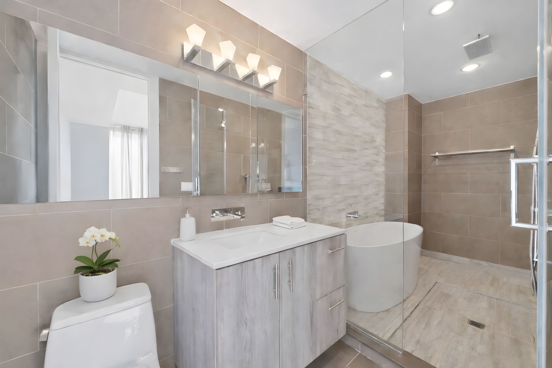 #6 photo, 5-19 Borden Avenue, Long Island City , NY 11101