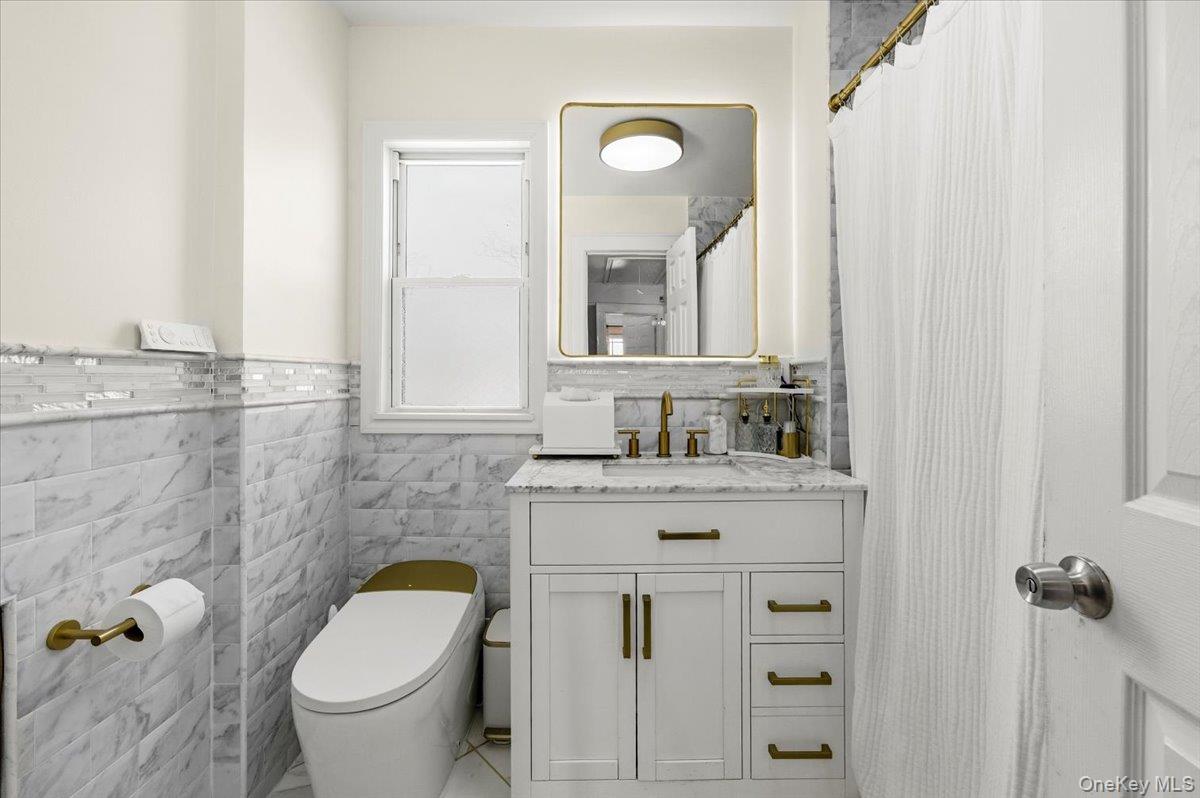 #19 photo, 97-21 133rd Avenue, Ozone Park , NY 11417