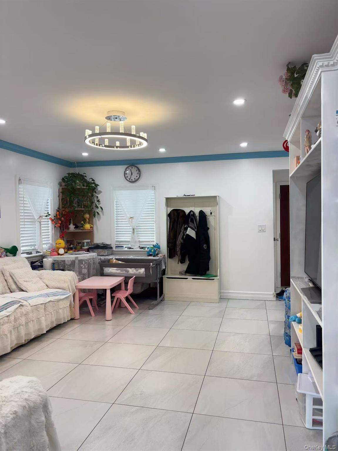 #3 photo, 7547 193rd Street, 뉴욕퀸즈 프레시 미도우스 Fresh Meadows , NY 11366