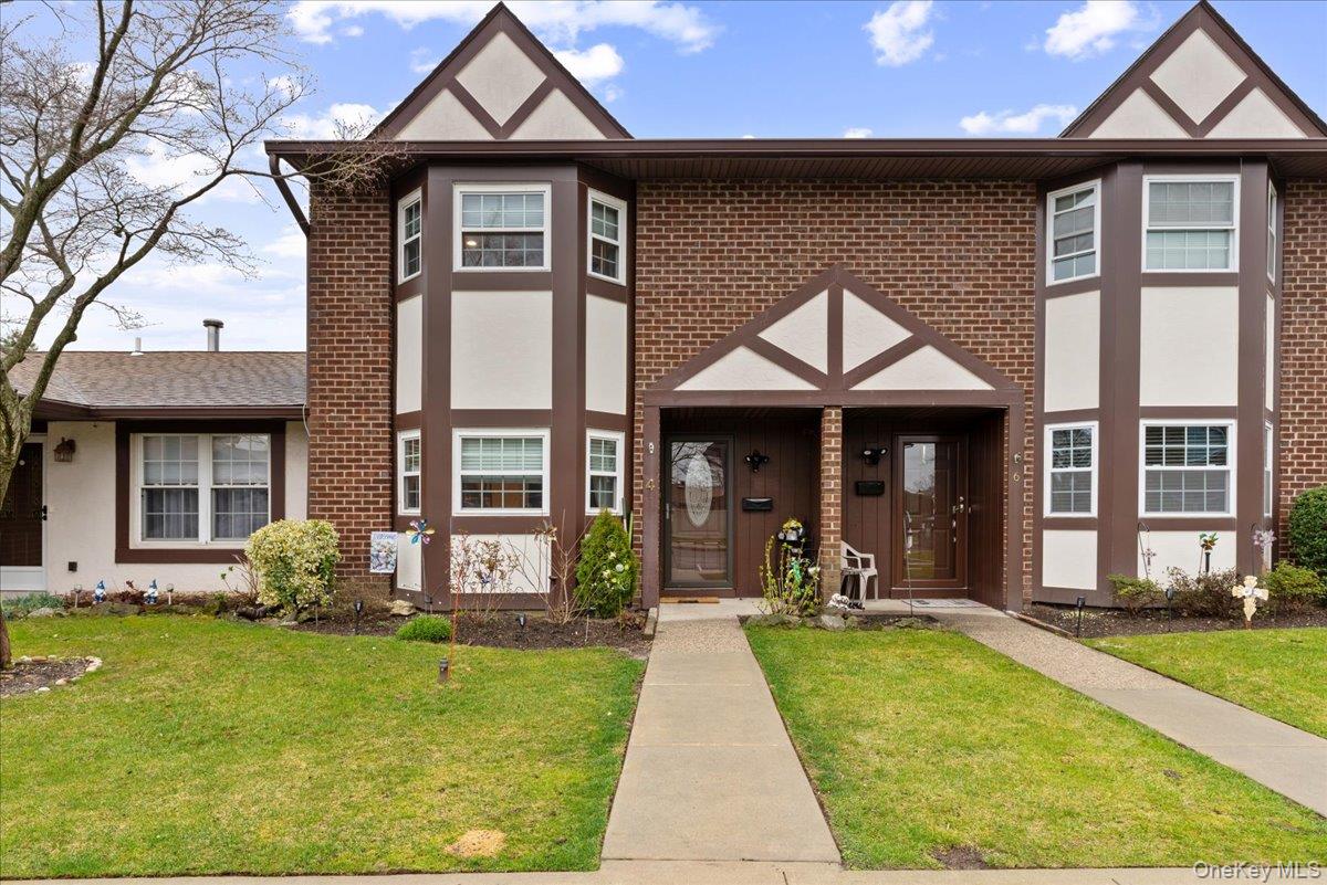 #1 photo, 4 Raintree Court, Deer Park , NY 11729