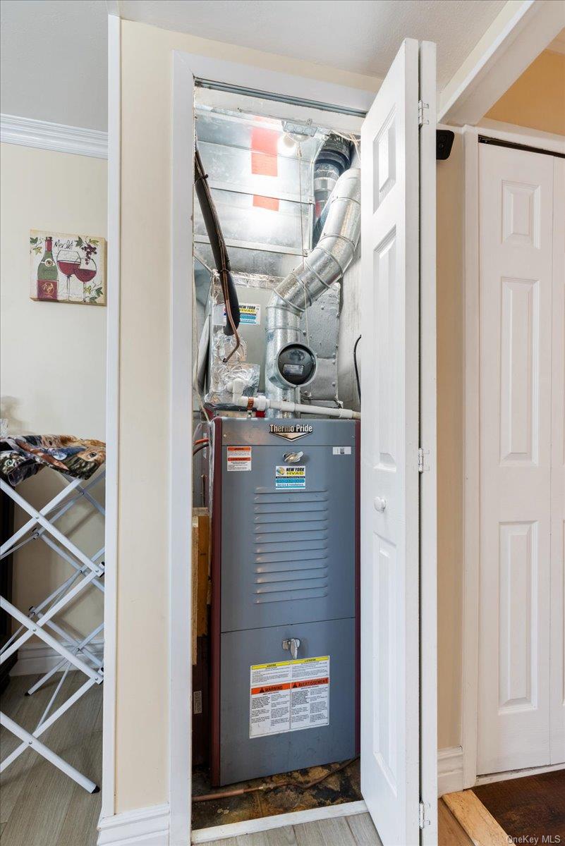 #12 photo, 4 Raintree Court, Deer Park , NY 11729