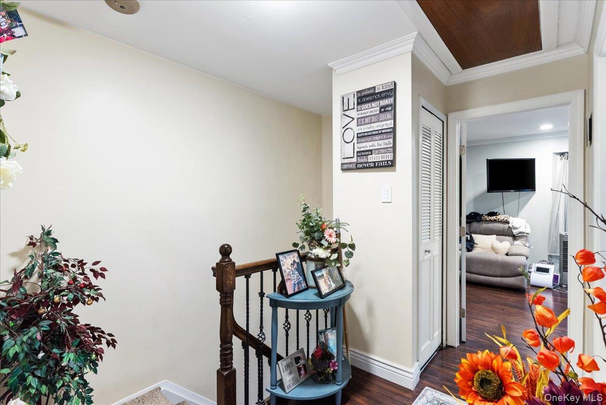 #19 photo, 4 Raintree Court, Deer Park , NY 11729