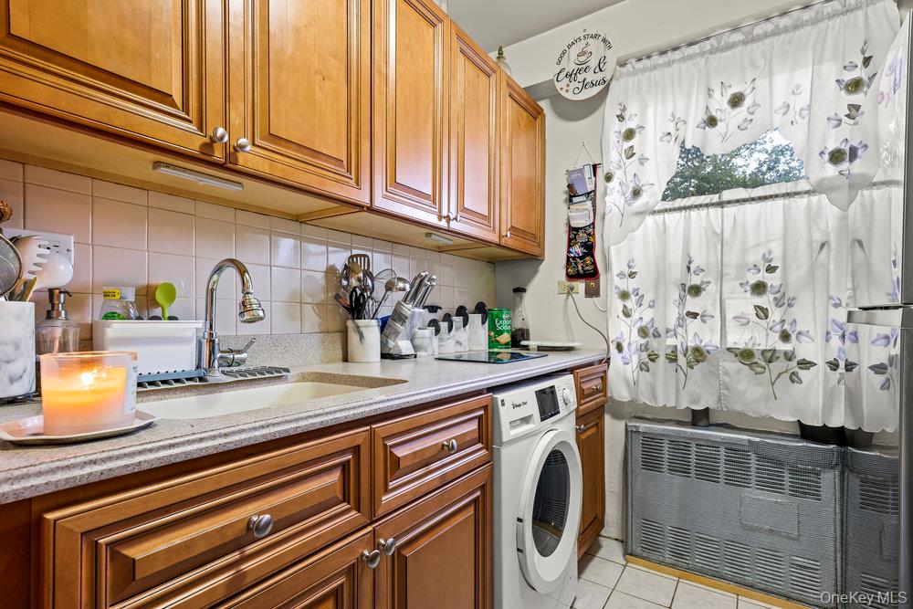 #6 photo, 12399 Flatlands Avenue, Brooklyn , NY 11207