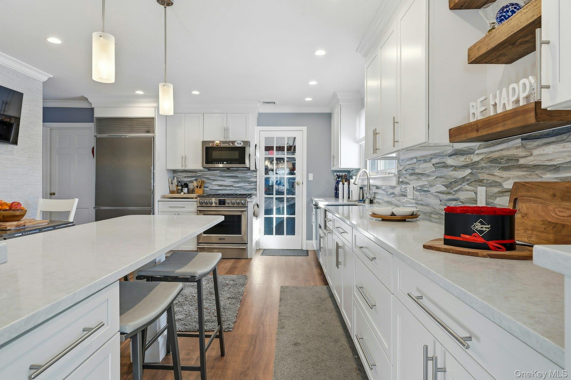 #11 photo, 6 Beverly Parkway, Freeport , NY 11520