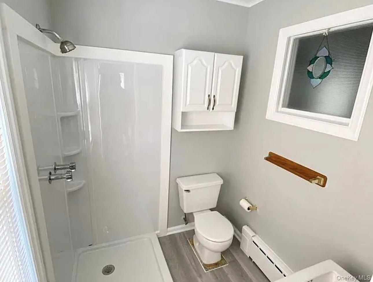 #5 photo, 21 Duane Street, Farmingdale , NY 11735