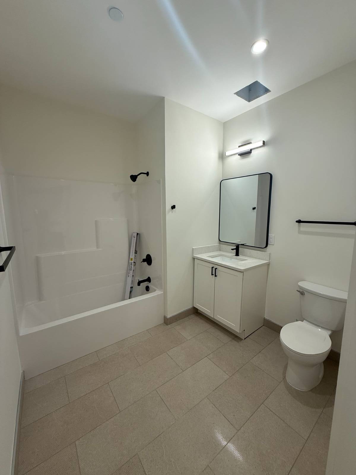 #11 photo, 1117 W Fayette Street, #101, 纽约州 Syracuse , NY 13204