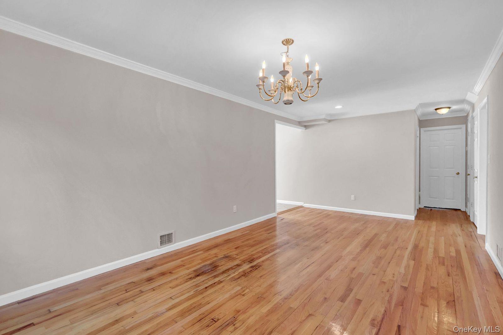 #14 photo, 1315 Little Neck Avenue, North Bellmore , NY 11710