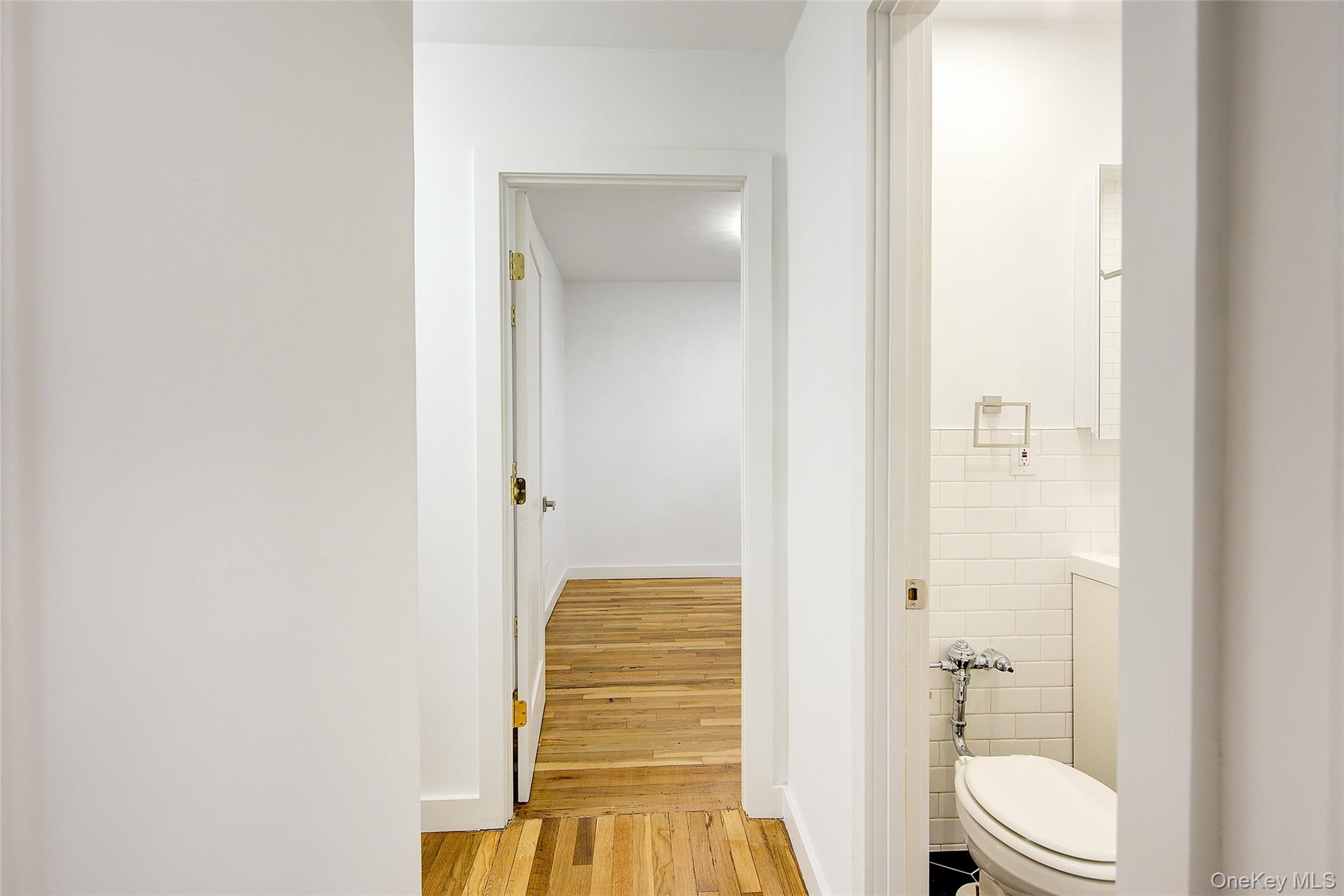 #10 photo, 34-10 75 Street, Jackson Heights , NY 11372