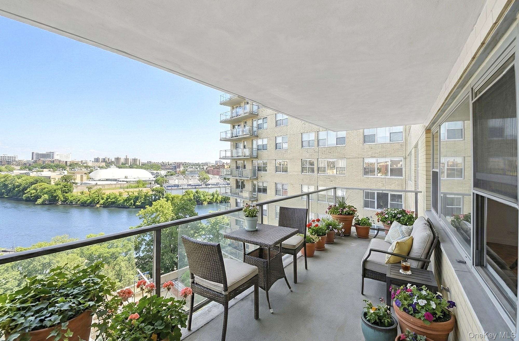 #1 photo, 2500 Johnson Avenue, Bronx , NY 10463