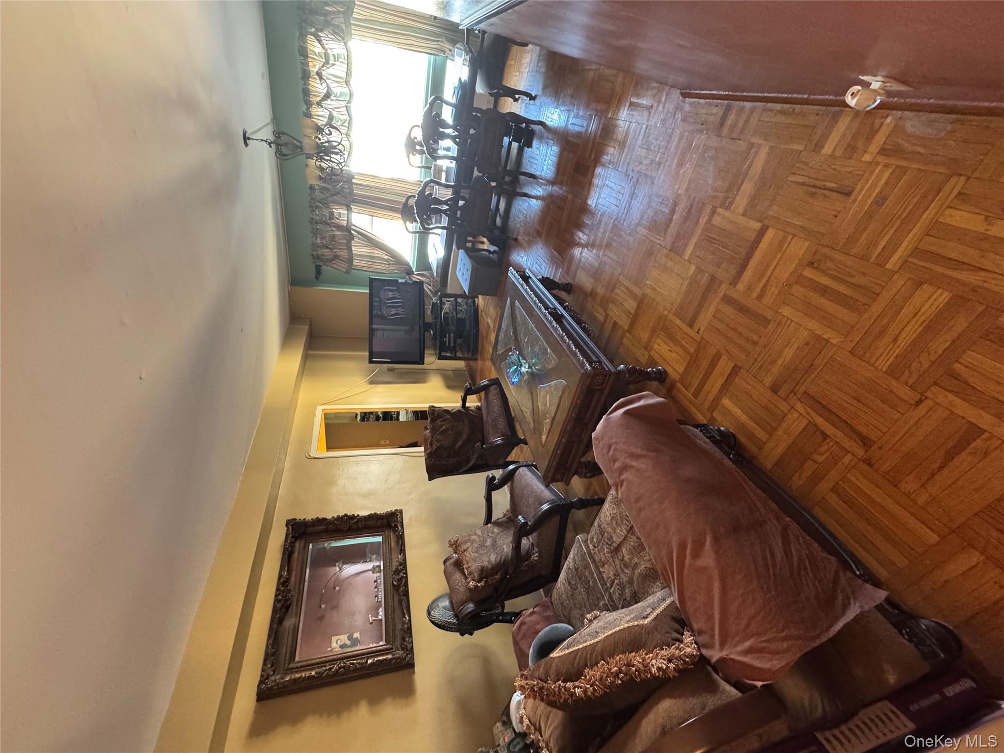 #4 photo, 3 Fordham Hill Oval Av, Bronx , NY 10468