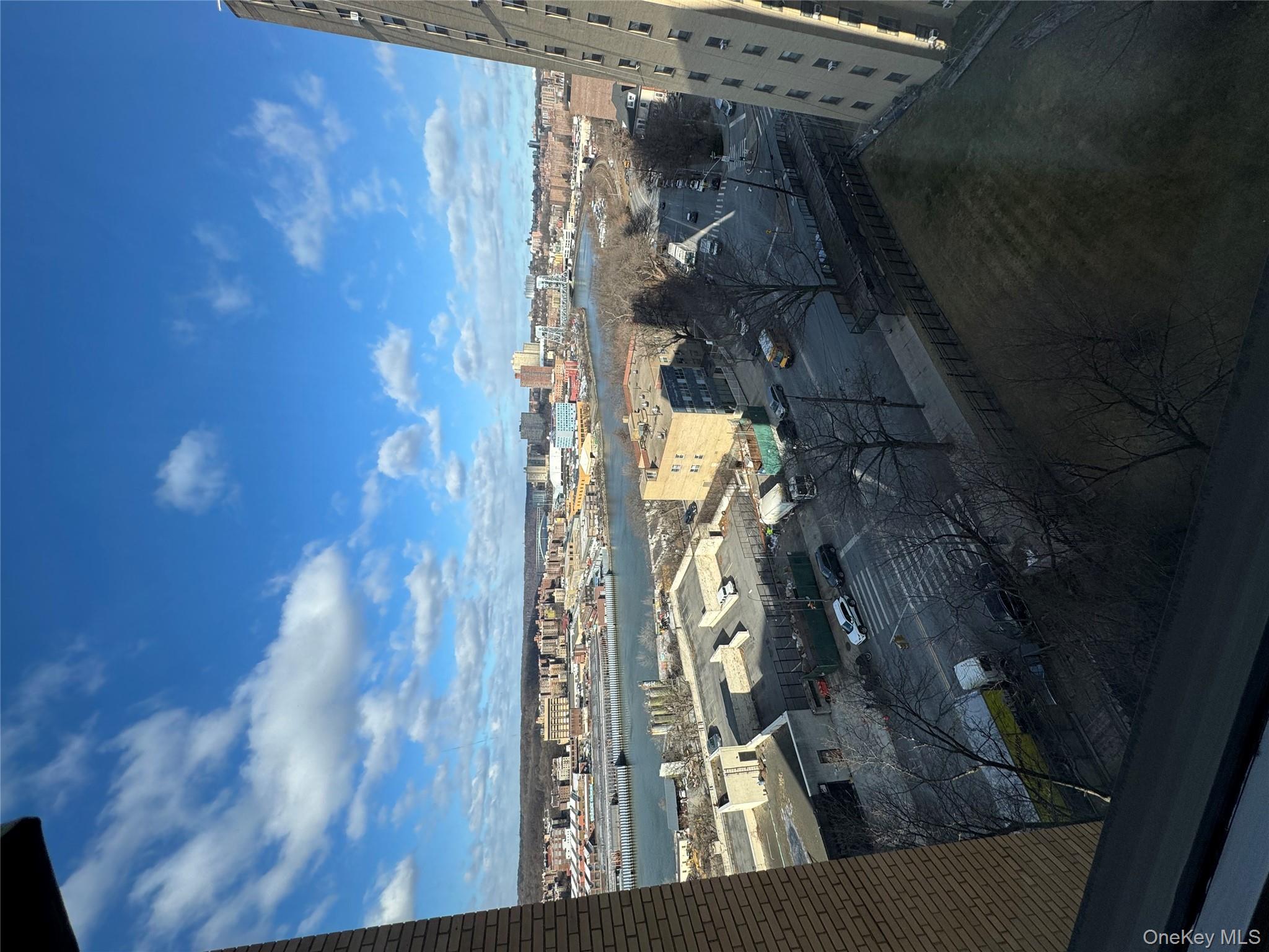 #6 photo, 3 Fordham Hill Oval Av, Bronx , NY 10468