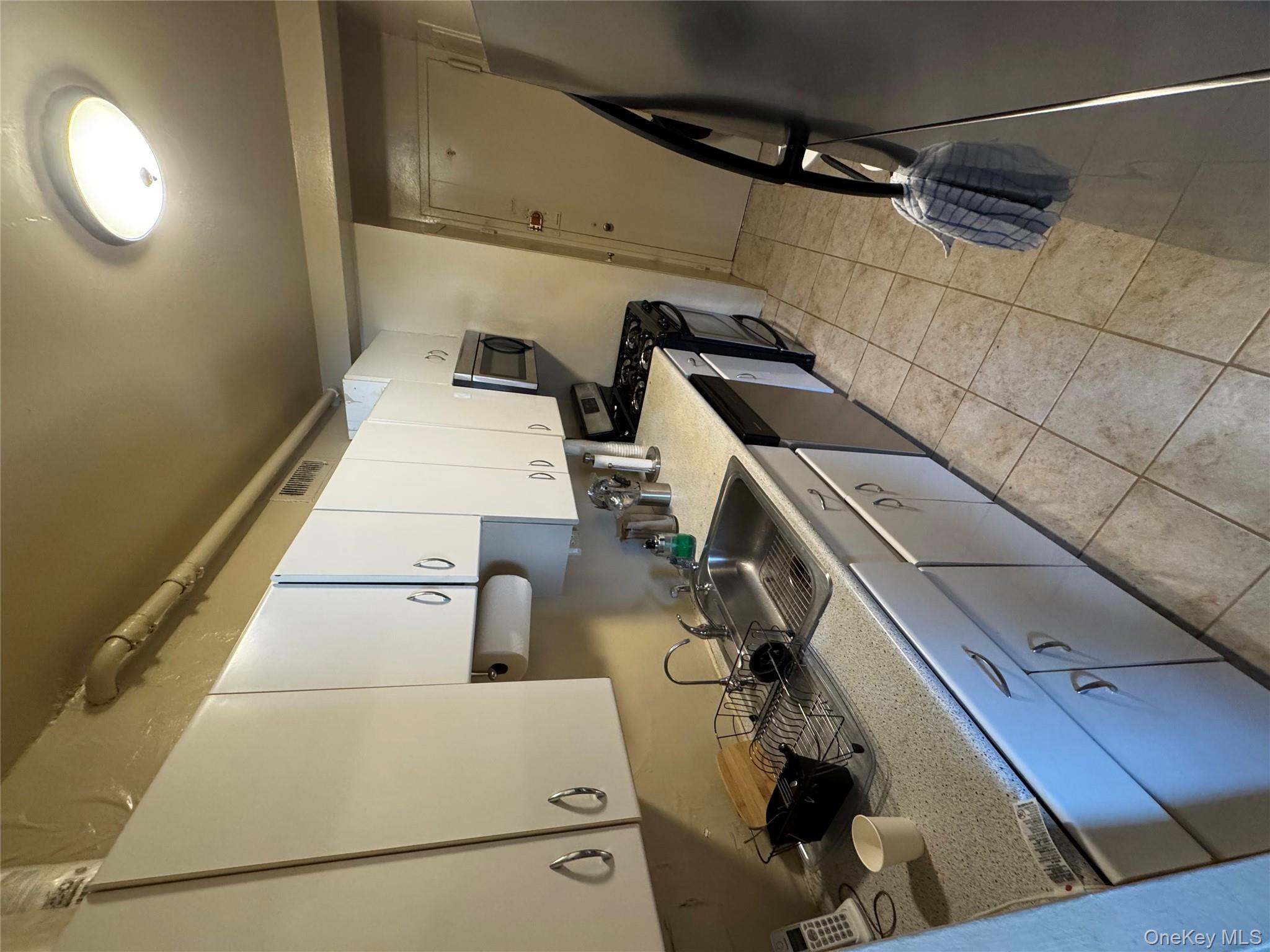 #7 photo, 3 Fordham Hill Oval Av, Bronx , NY 10468