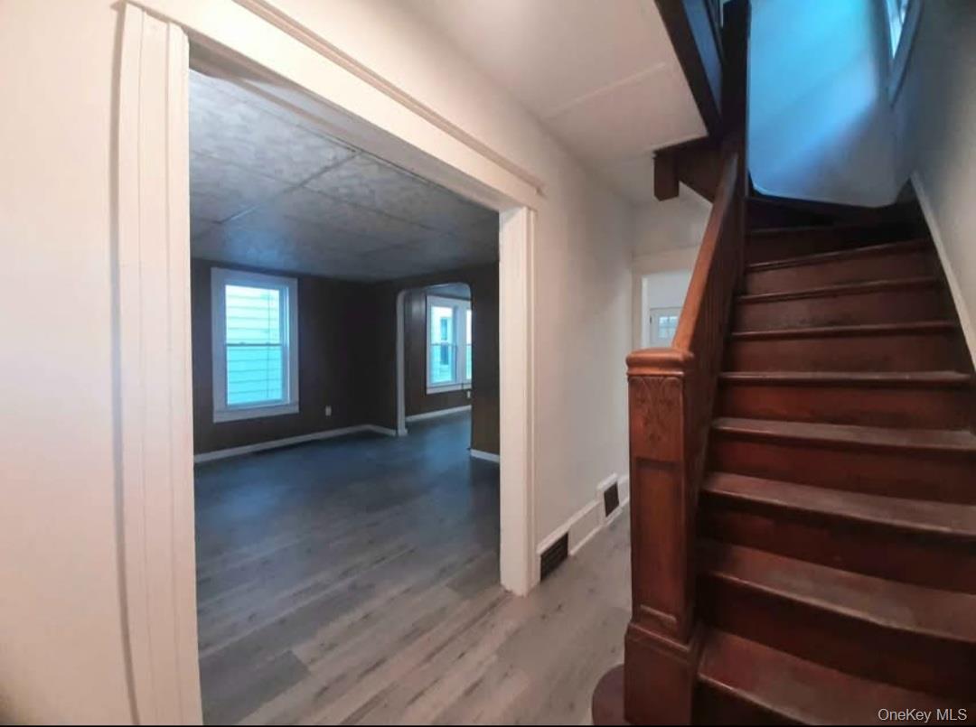 #6 photo, 124 South Avenue, Poughkeepsie , NY 12601