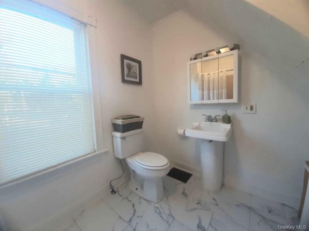 #9 photo, 124 South Avenue, Poughkeepsie , NY 12601