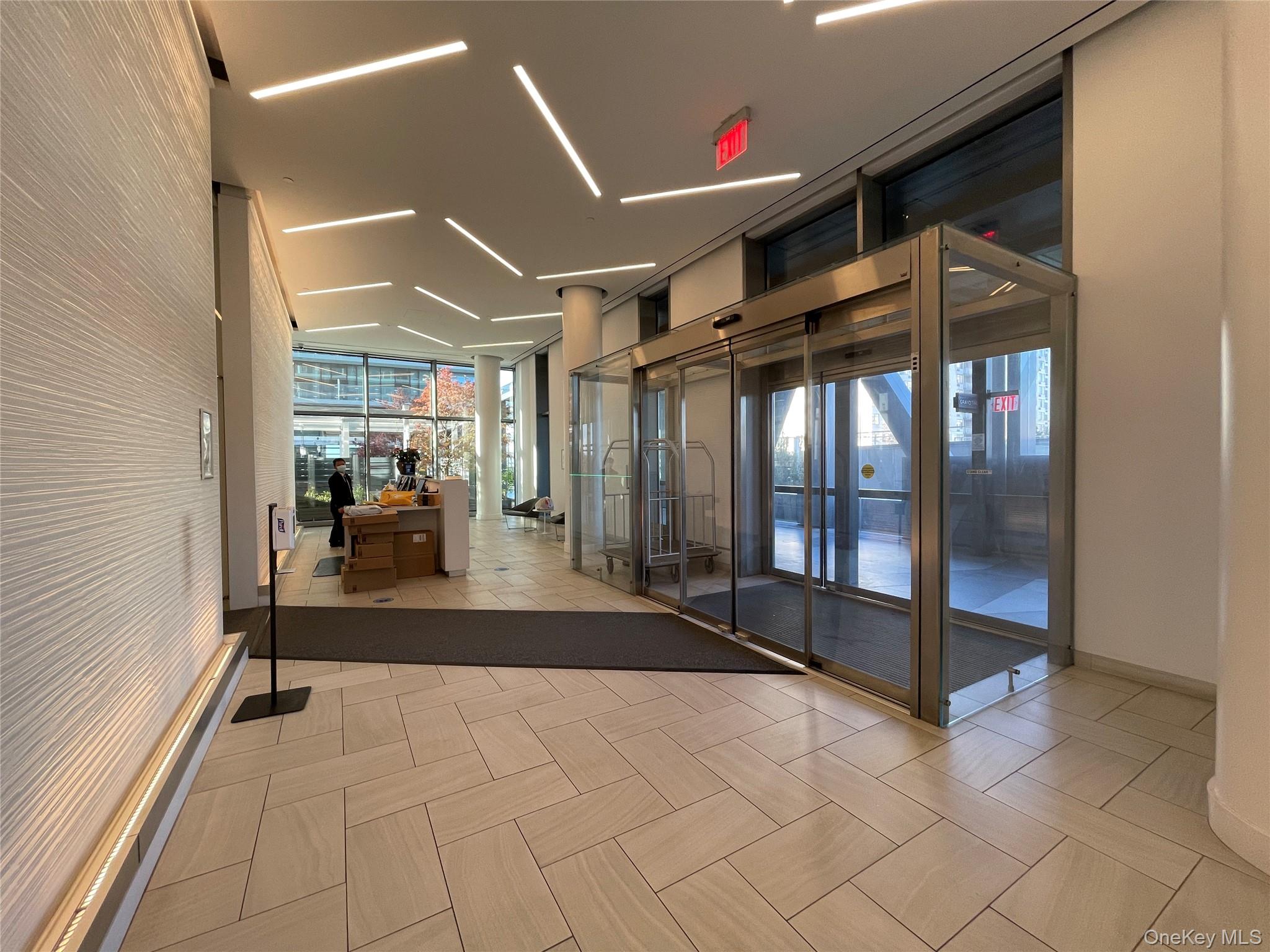 #10 photo, 13101 40th Road, Flushing , NY 11354