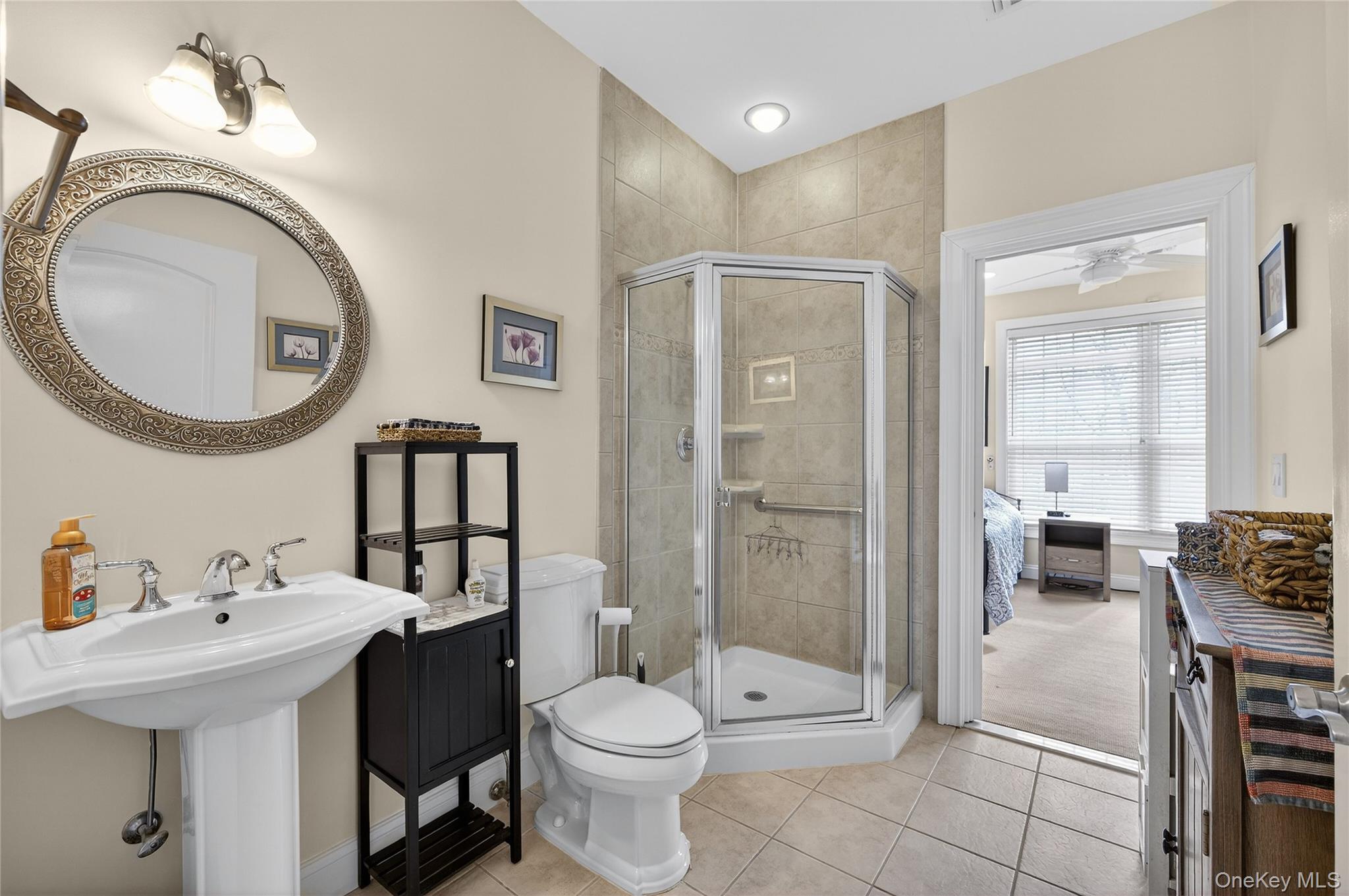 #17 photo, 556 Pacing Way, ナッソー郡 Westbury , NY 11590