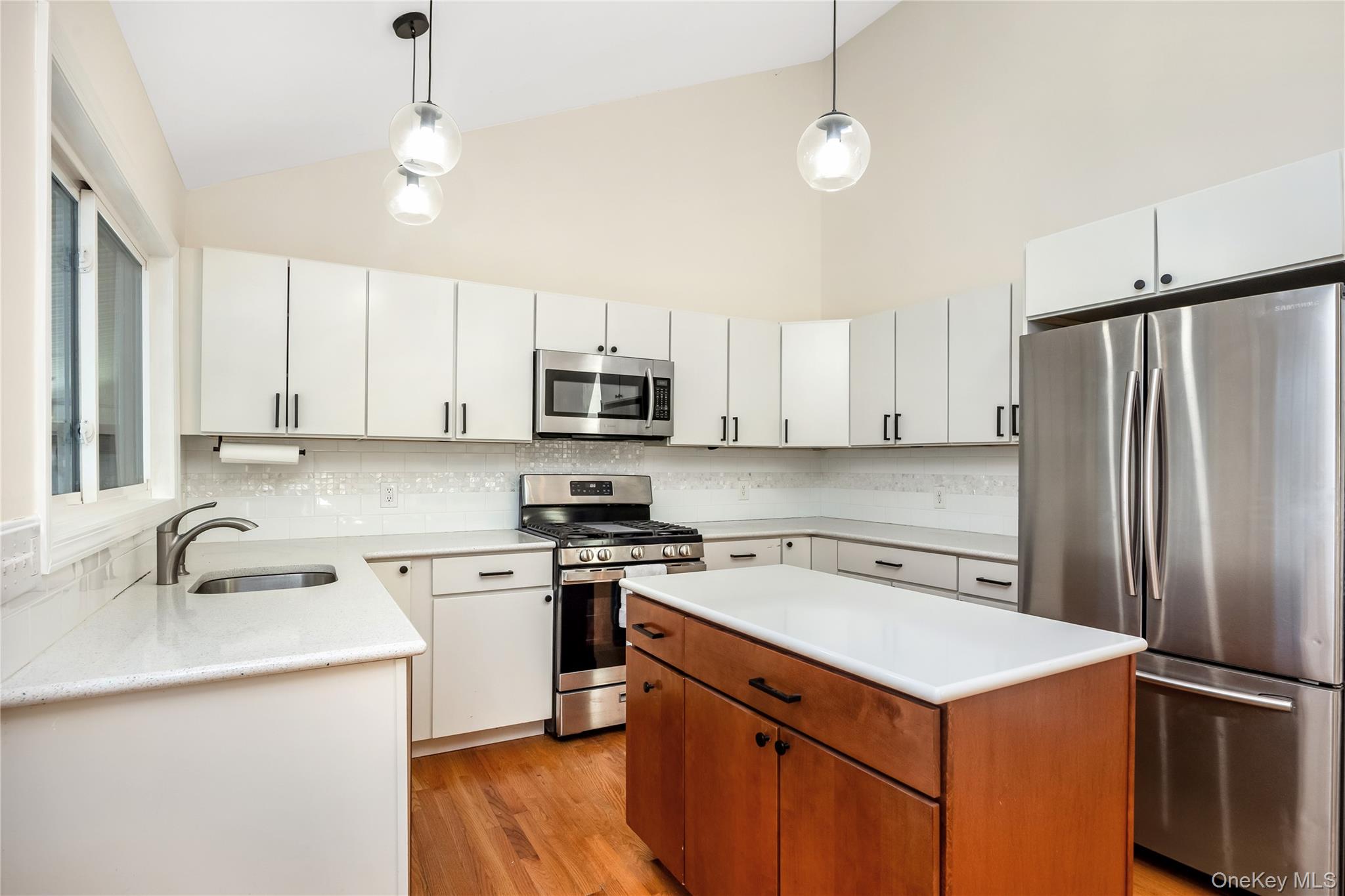 #14 photo, 10 Sherman, Glen Cove , NY 11542