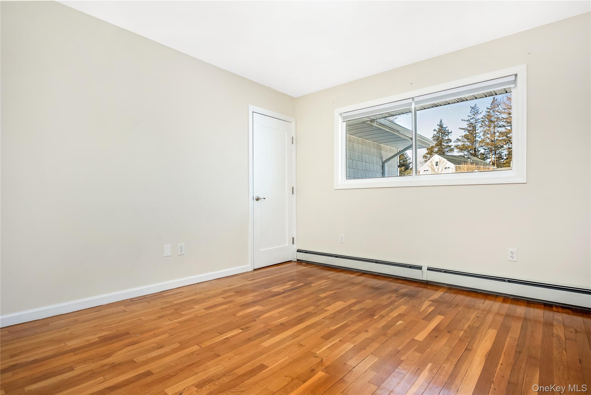 #16 photo, 10 Sherman, Glen Cove , NY 11542