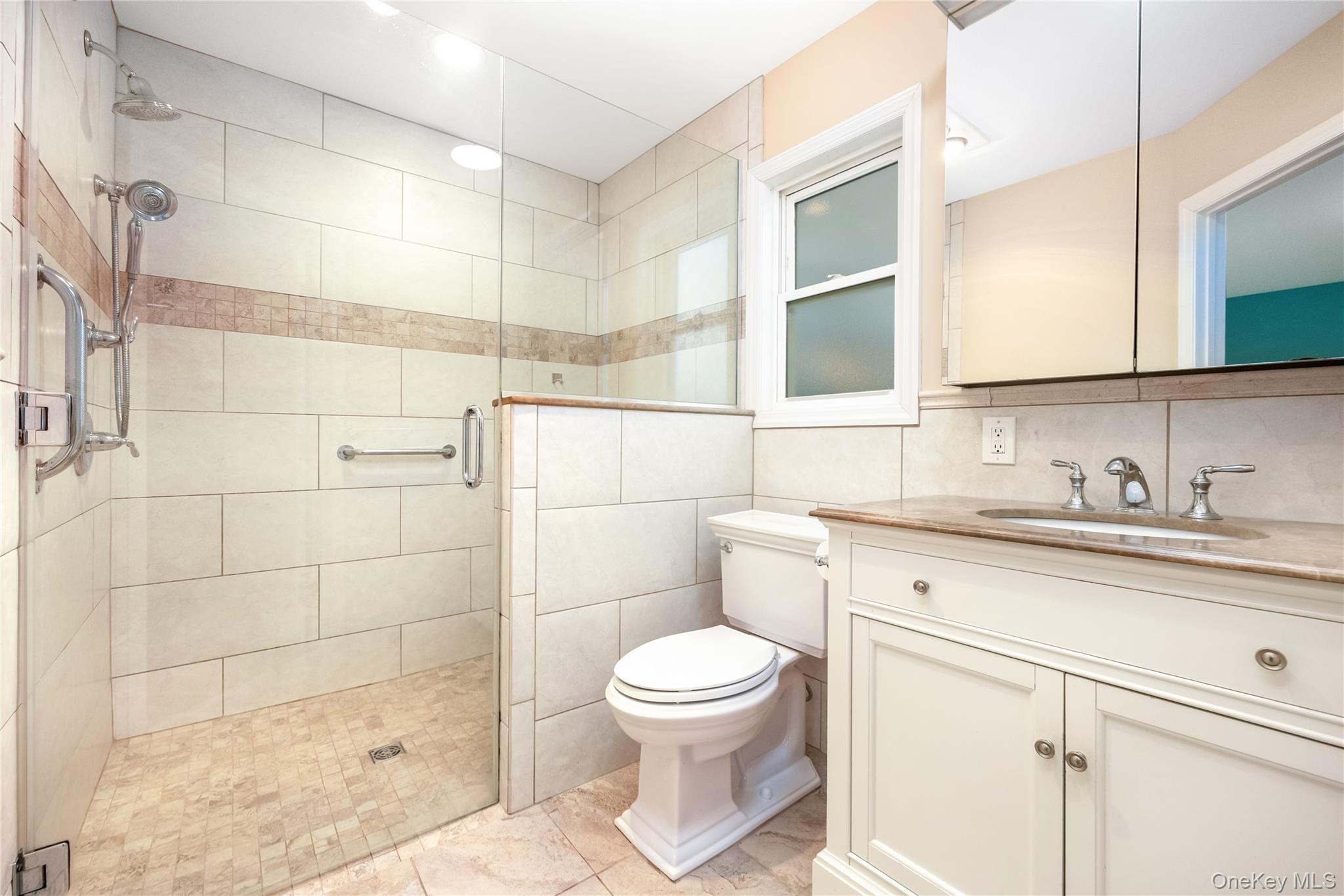 #20 photo, 10 Sherman, Glen Cove , NY 11542