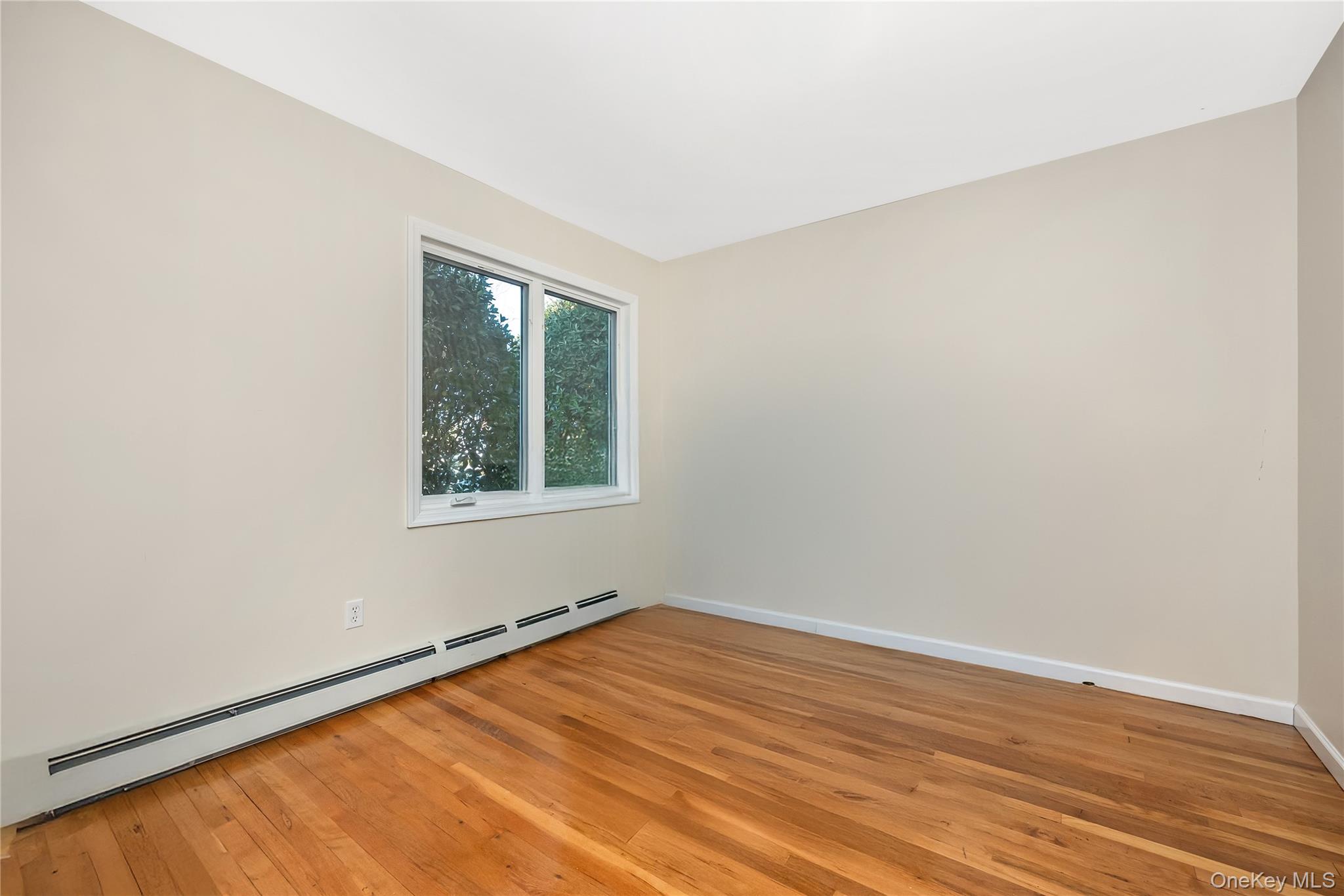 #4 photo, 10 Sherman, Glen Cove , NY 11542