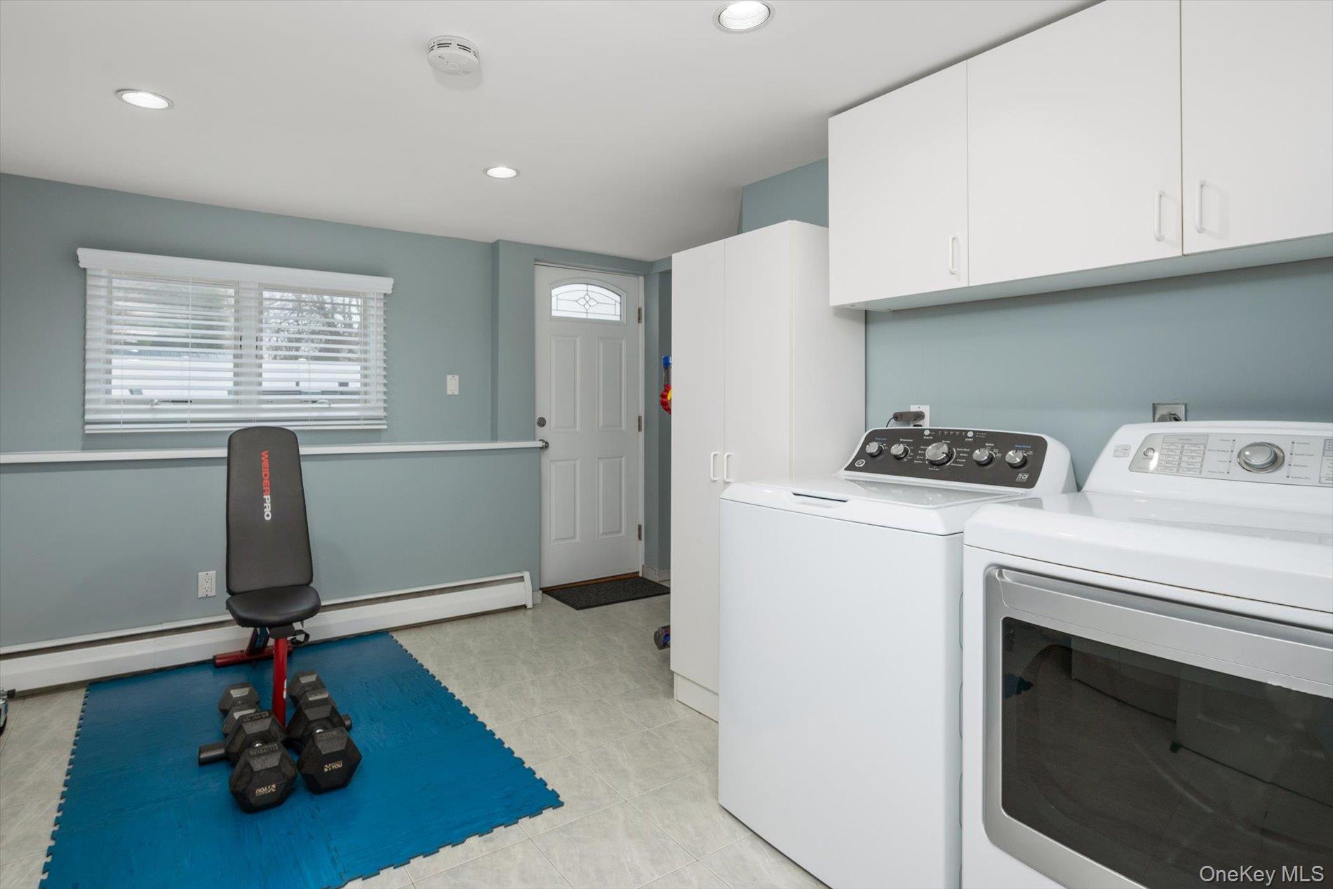 #17 photo, 525 Roosevelt Avenue, Massapequa Park , NY 11762