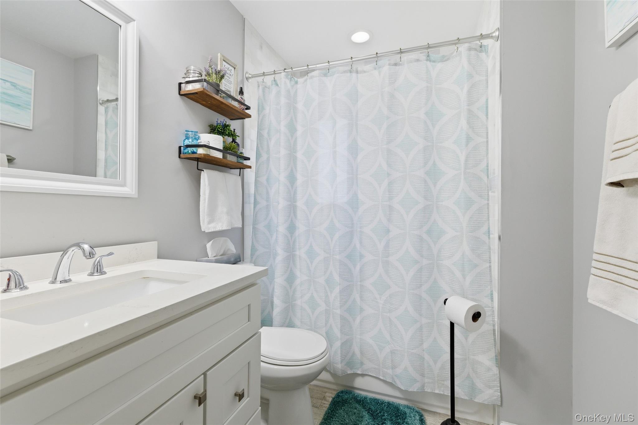 #15 photo, 30 Linwood Place, Massapequa Park , NY 11762